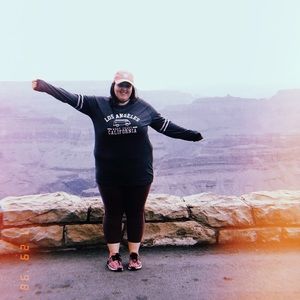 Meet your Posher, Jolanda